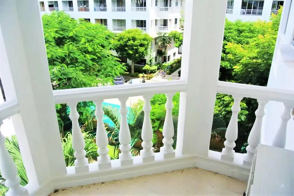 Паттайя: Corner 1 Bedroom Condo