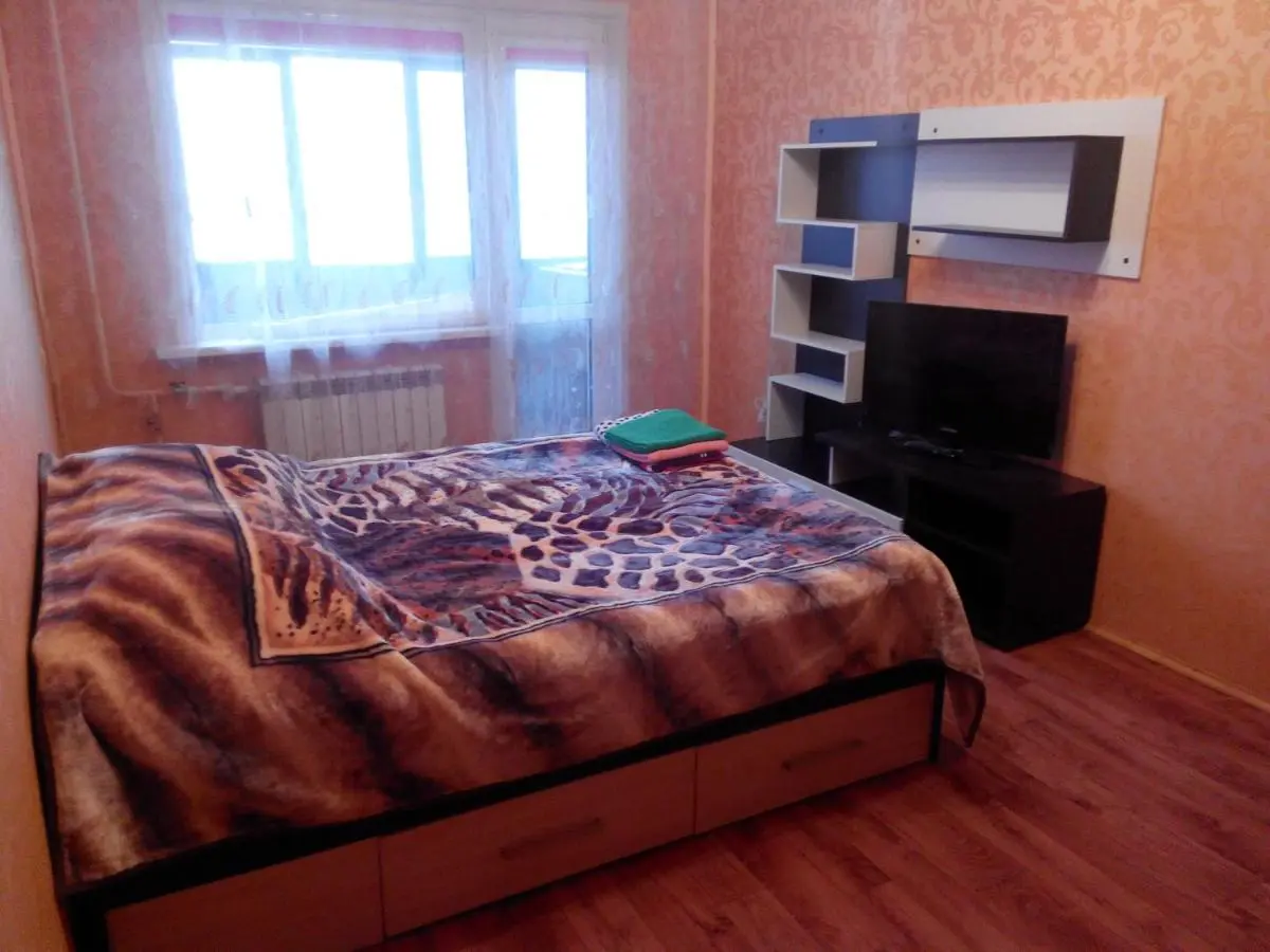 Смоленск: Apartments on Rylenkova