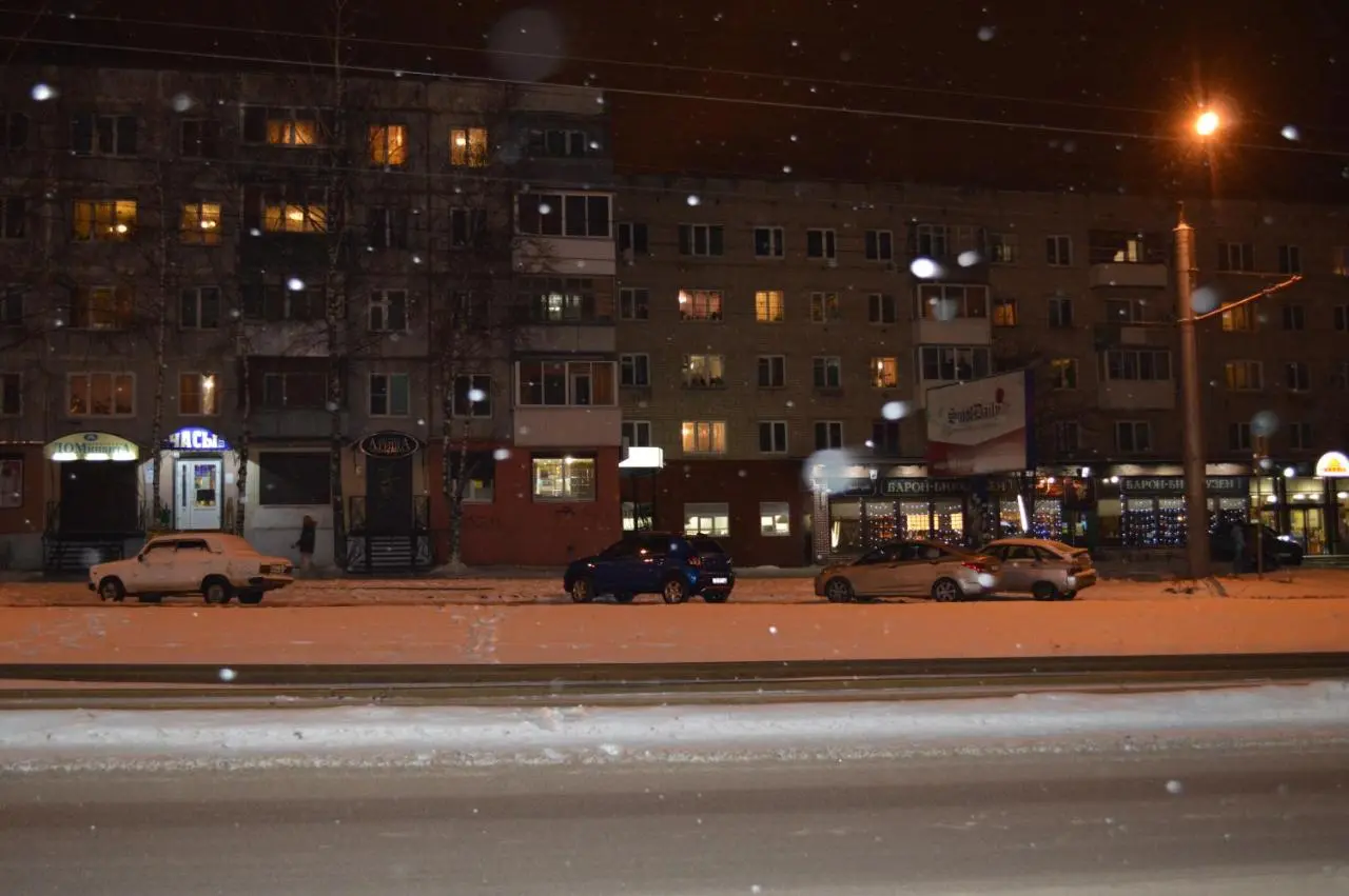 Смоленск: Apartments on Rylenkova