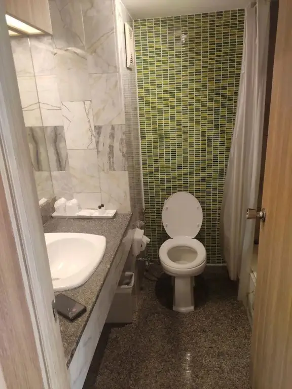 Бангкок: Hotel Metro Inn