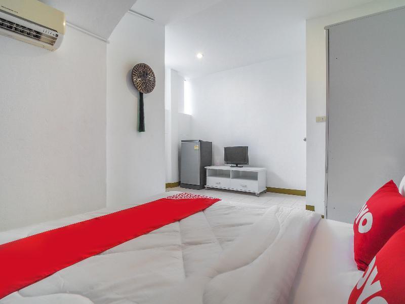 Паттайя: OYO 648 Ake Apartment