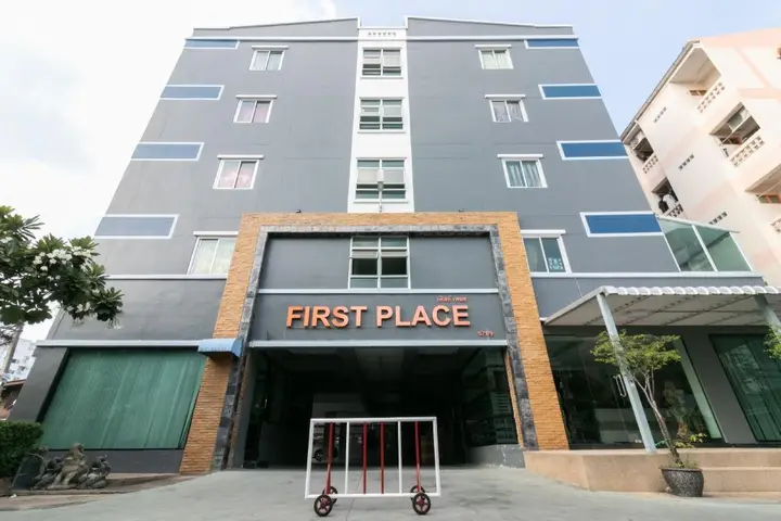 Бангкок: First Place