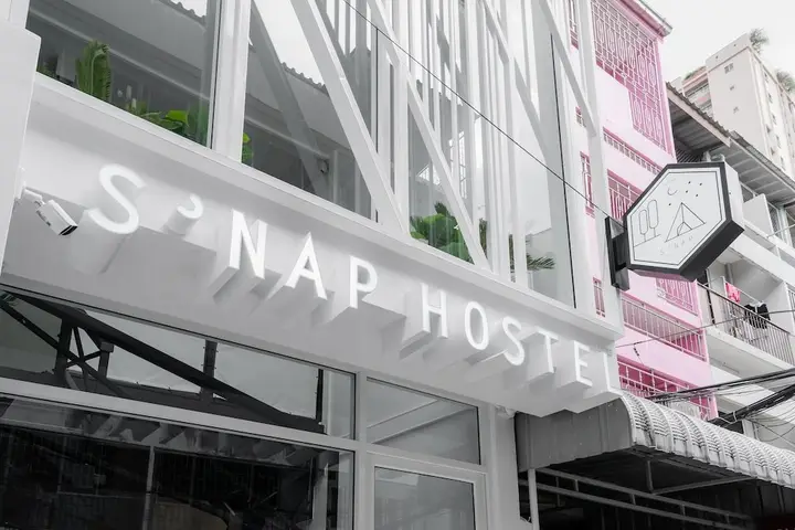 Бангкок: S'NAP Hostel