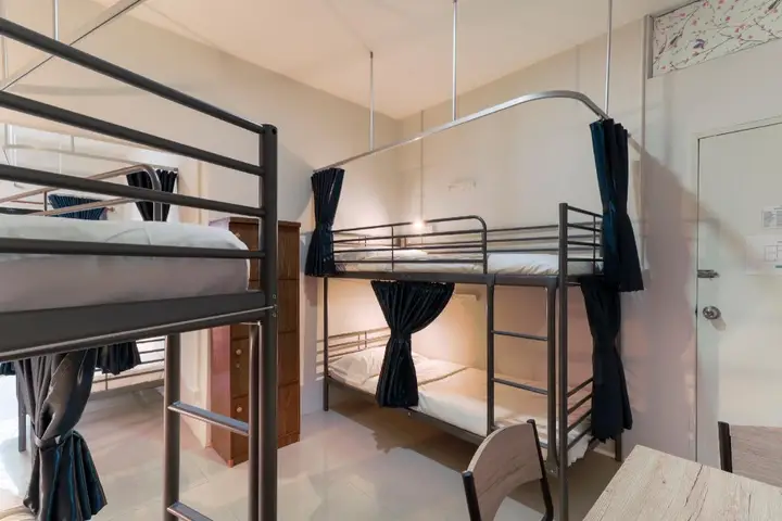 Чиангмай: OYO 724 Green Light Cafe and Bed Hostel