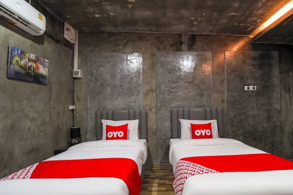 Сирача: OYO 715 Apartment Khunpu