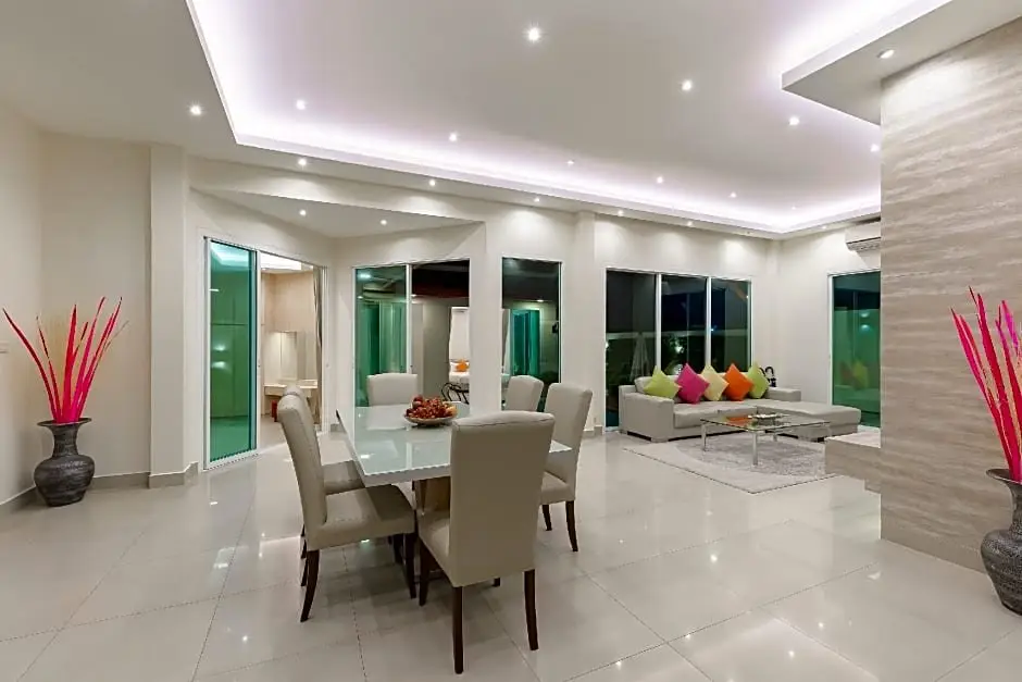 Паттайя: Luxury Pool Villa A14 3BR / 6-8 Persons