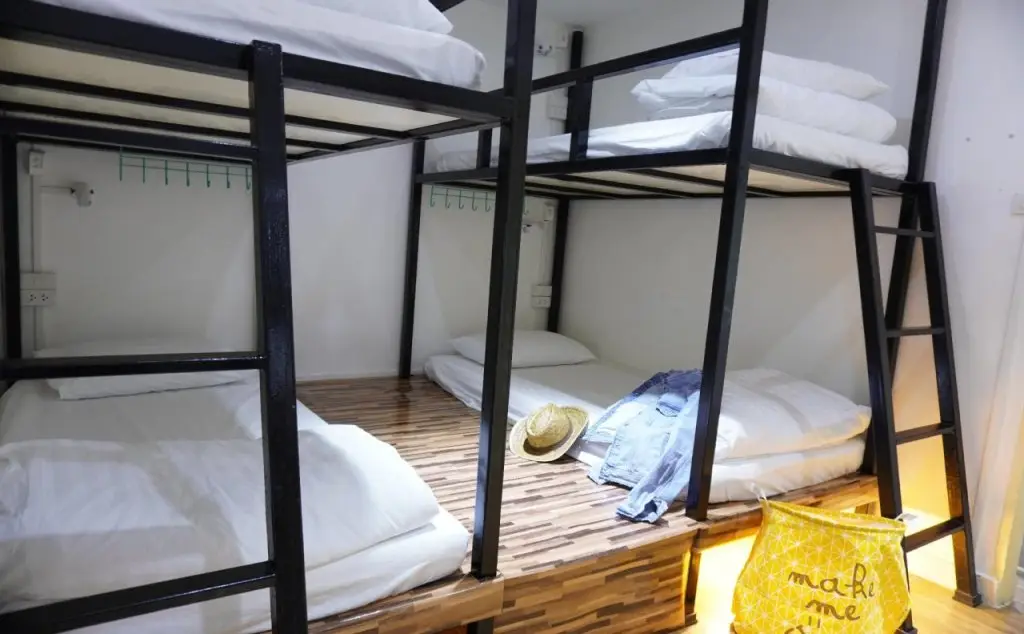 Бангкок: Life Hostel