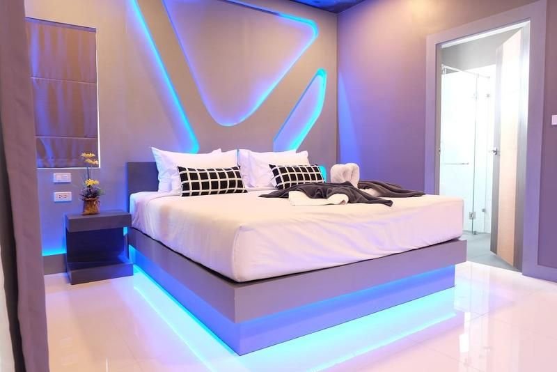 Кату: I Am Otel