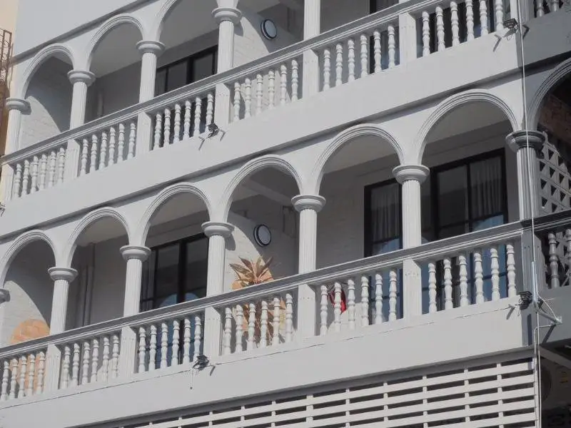 Пхукет: Karnvela Hotel