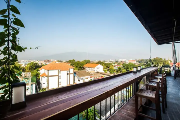 Чиангмай: Yadana Chiangmai