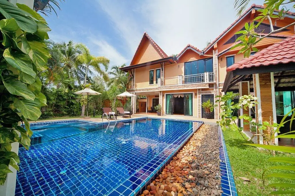 Тхаланг: Вилла Thai Pool Villa with Pool and Parking