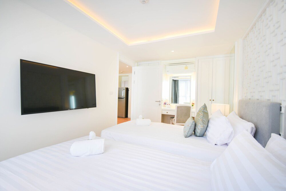 The Aristo Seaview Patong — фото 1