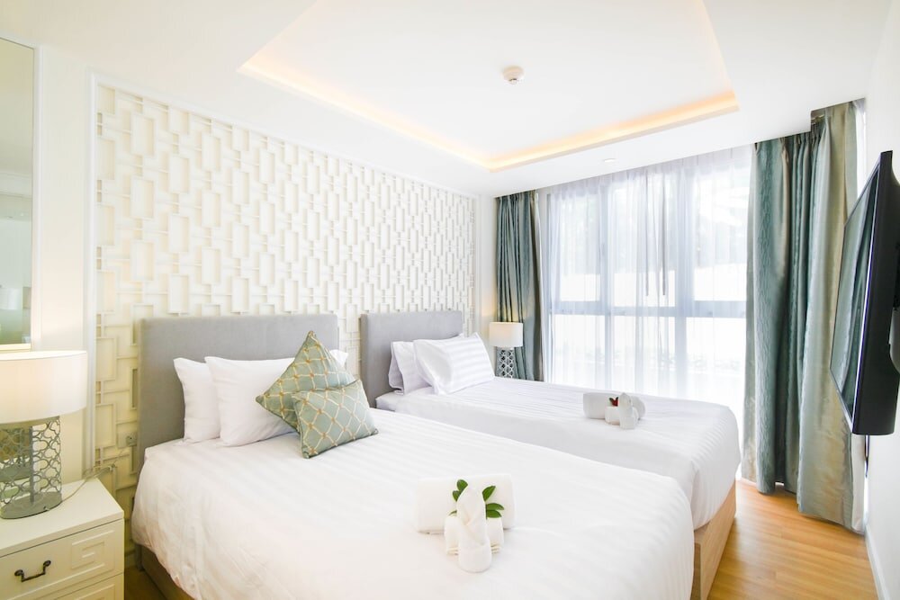 Кату: The Aristo Seaview Patong