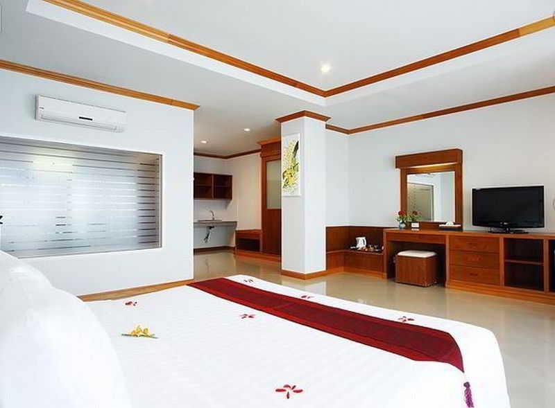 Кату: Absolute Beach Resort