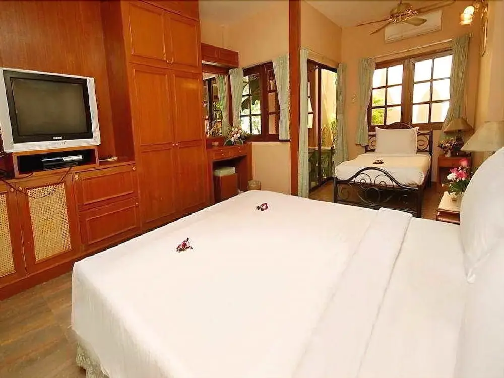 Кату: Andaman Hill Hotel