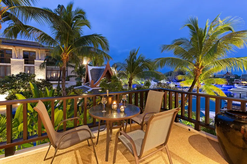 Пхукет: Waterfront in Royal Marina Apartments	