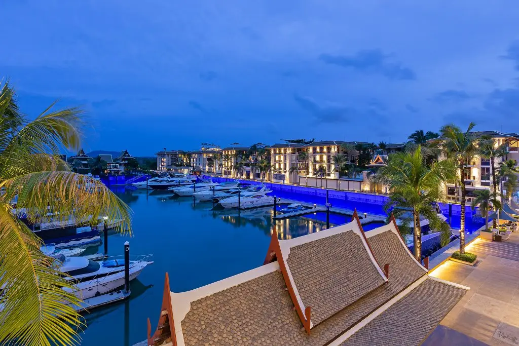 Пхукет: Waterfront in Royal Marina Apartments	