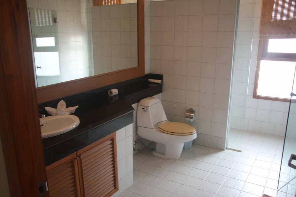 Самуи: 6 Bedroom Twin Villas on Beach Front Resort 11/12