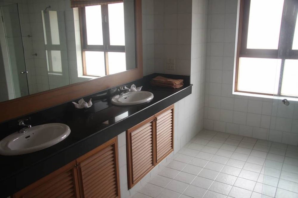 Самуи: 6 Bedroom Twin Villas on Beach Front Resort 11/12
