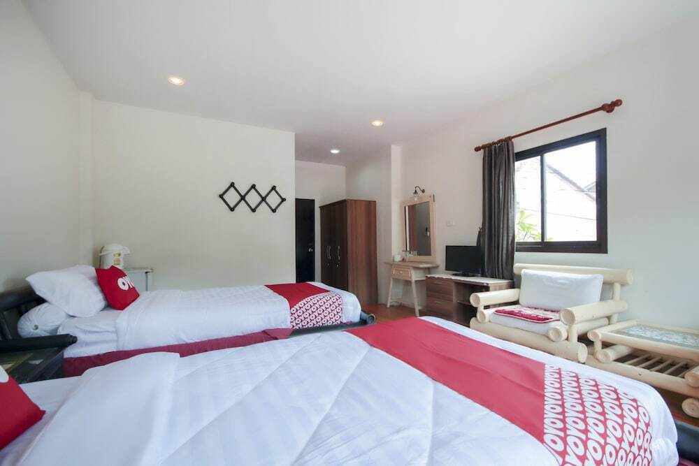 Муанг: OYO 888 Apinya's Place Karon