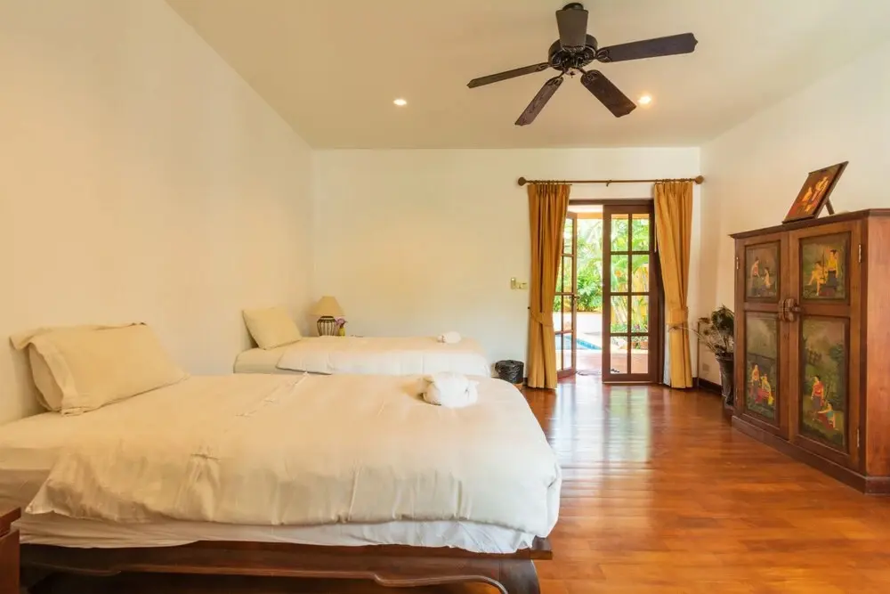 Хуахин: Beautiful 4 Bedroom Bali Style Villa S4