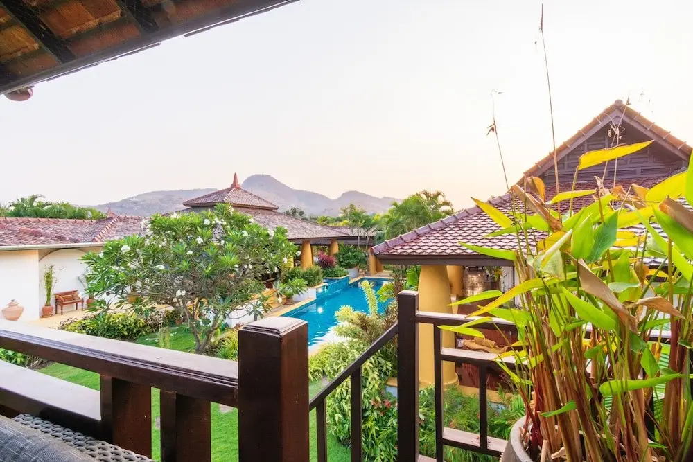 Хуахин: Beautiful 4 Bedroom Bali Style Villa S4