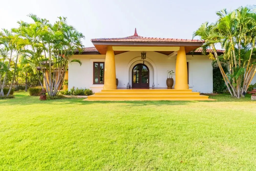 Хуахин: Beautiful 4 Bedroom Bali Style Villa S4