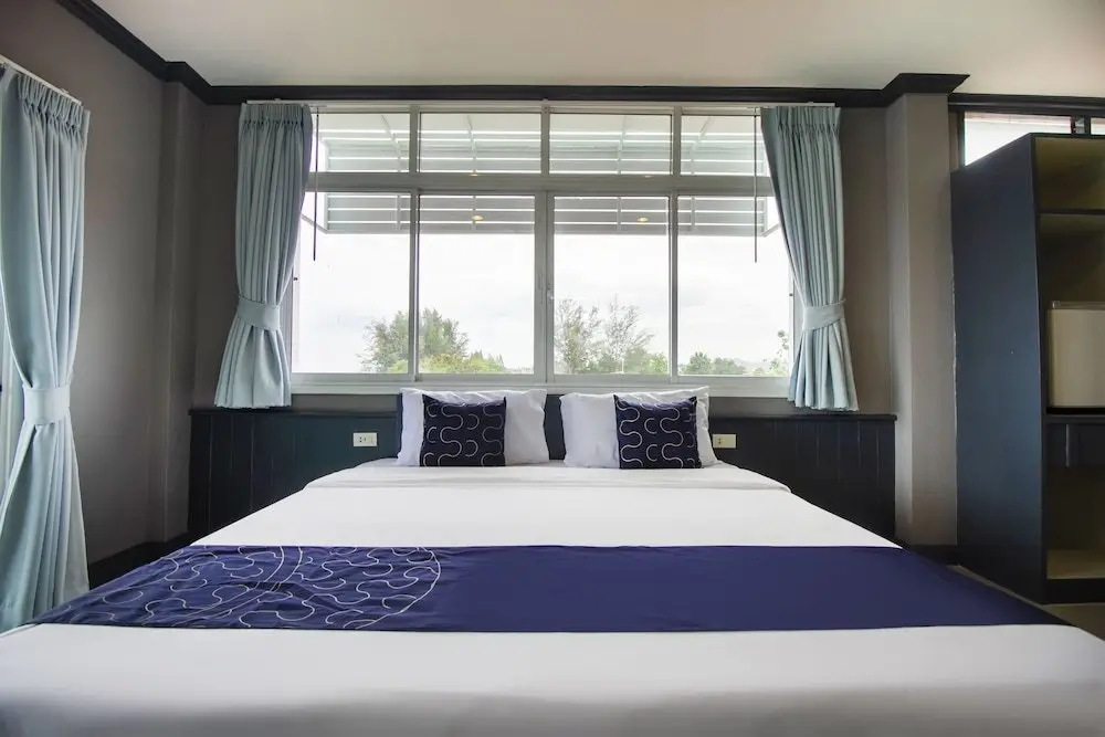 Пранбури : Capital O912 Pr Beachfront Pranburi