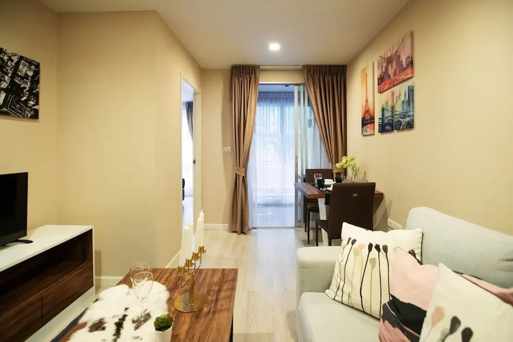 Бангкок: Near BK University Quiet Condo in Rama4 bkb136