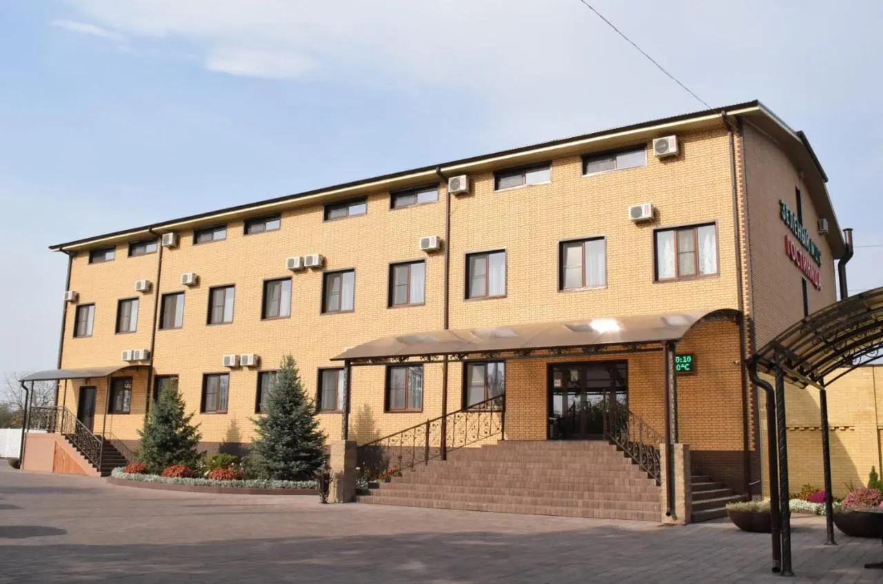 Невинномысск: Hotel Zelenyy Mys