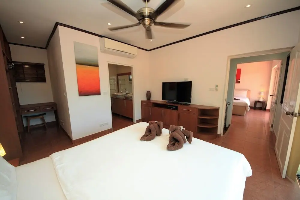 Самуи: Beachfront Resort 2-bedroom Villa Palm Only 40 Meters to Beach