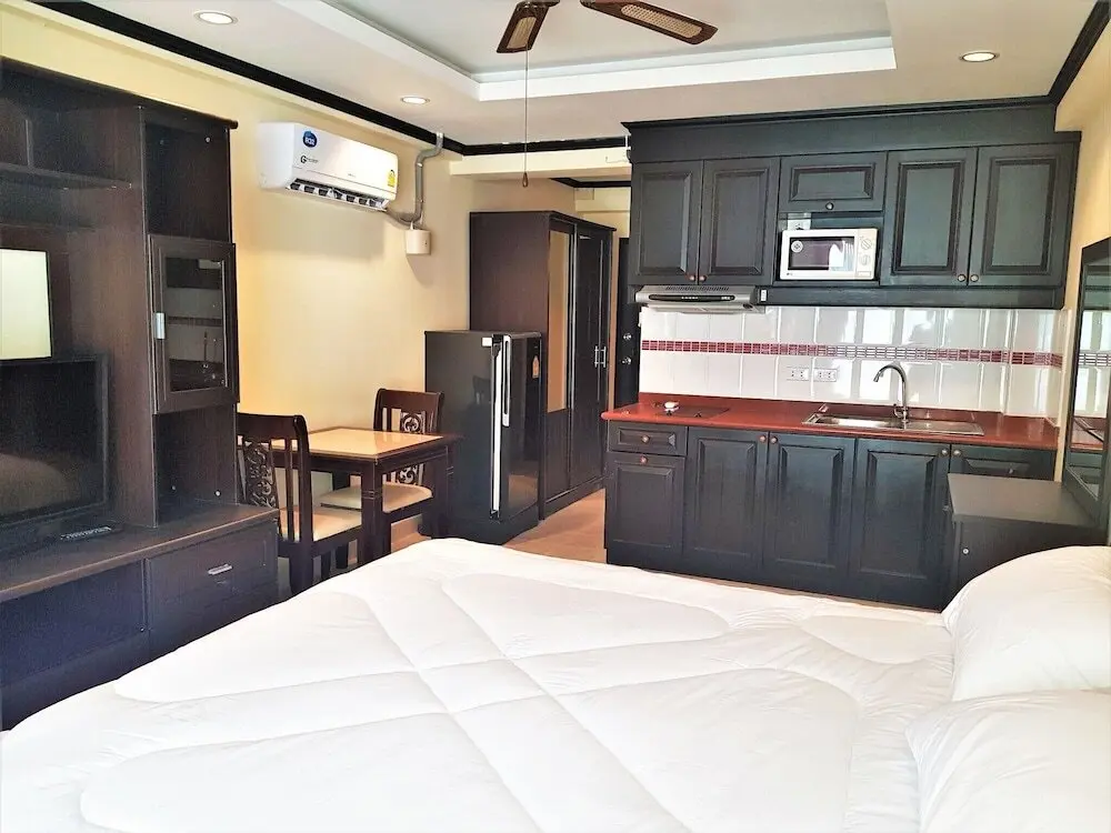 Паттайя: Jomtien Beach Condo sea View Studio Apartment 12th Floor