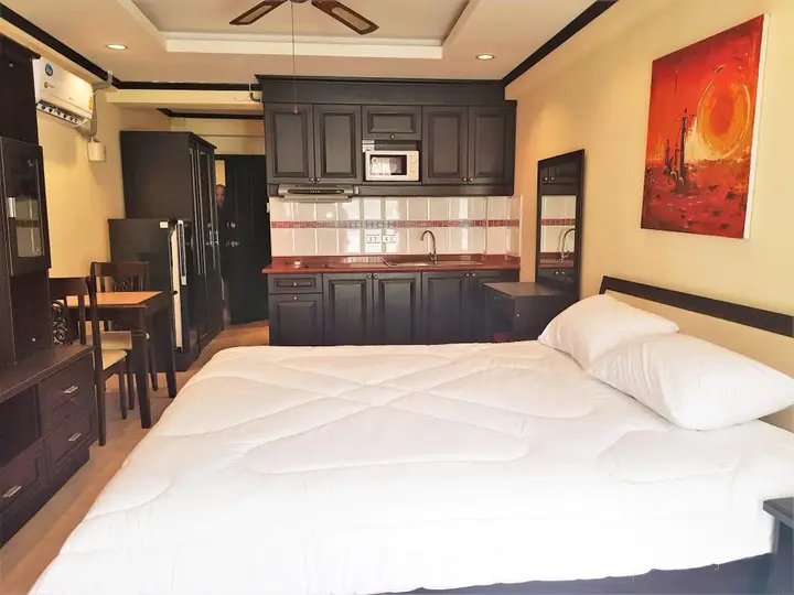Паттайя: Jomtien Beach Condo sea View Studio Apartment 12th Floor