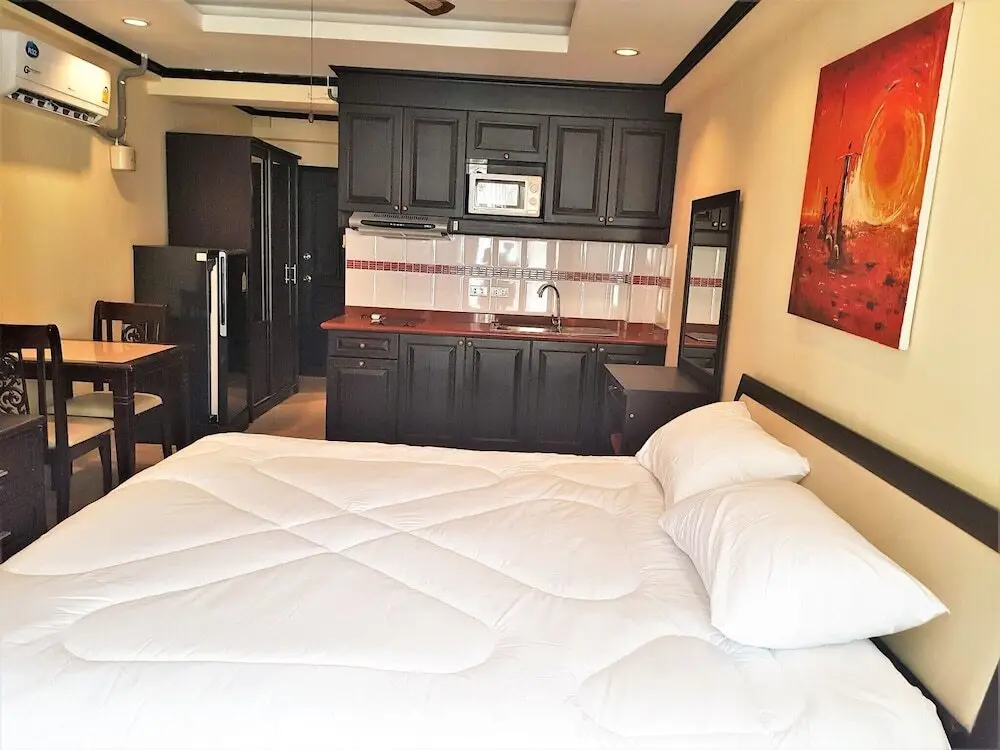 Паттайя: Jomtien Beach Condo sea View Studio Apartment 12th Floor