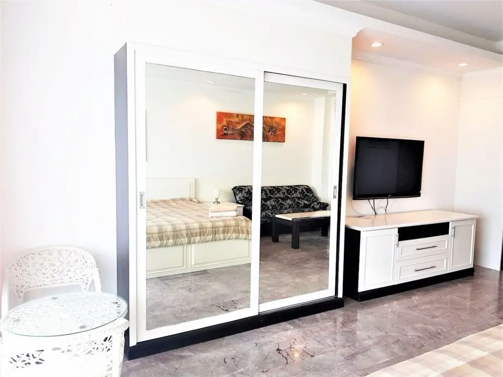 Паттайя: View Talay 8 Superb sea View Studio Apartment Pattaya