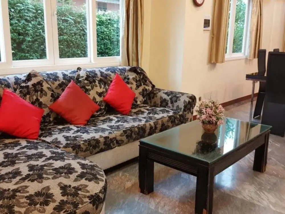 Паттайя: 4 Bedroom Villa Walking Street 15 Min Ride Away
