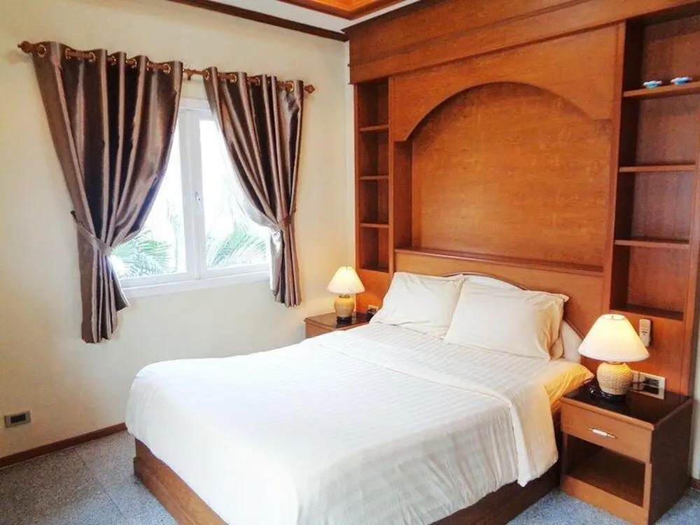 Паттайя: 4 Bedroom Villa Walking Street 15 Min Ride Away