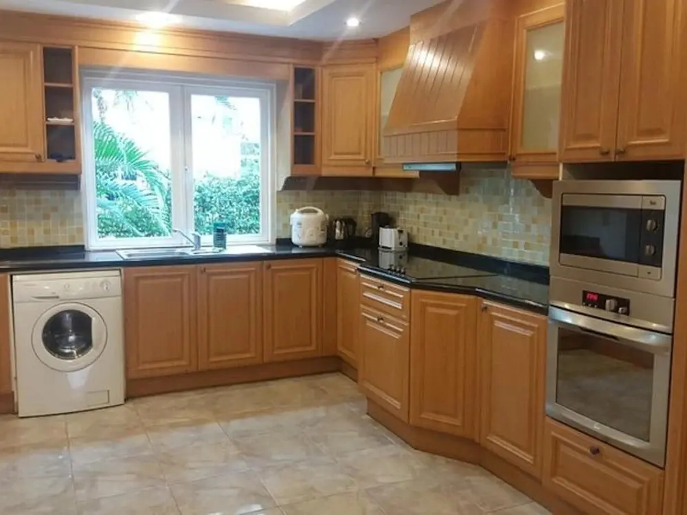 Паттайя: 4 Bedroom Villa Walking Street 15 Min Ride Away