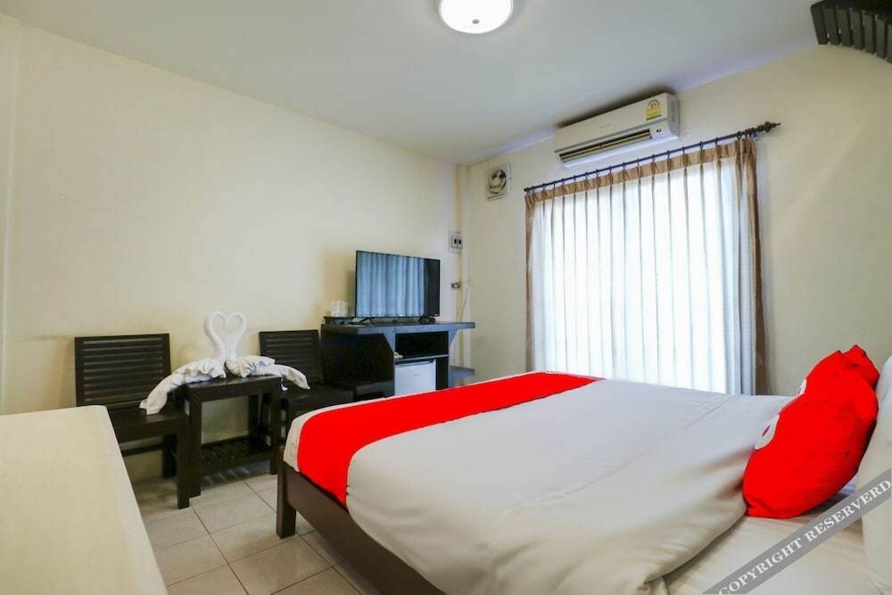 Аюттхая: OYO 952 Ocean Gold Card Ayutthaya