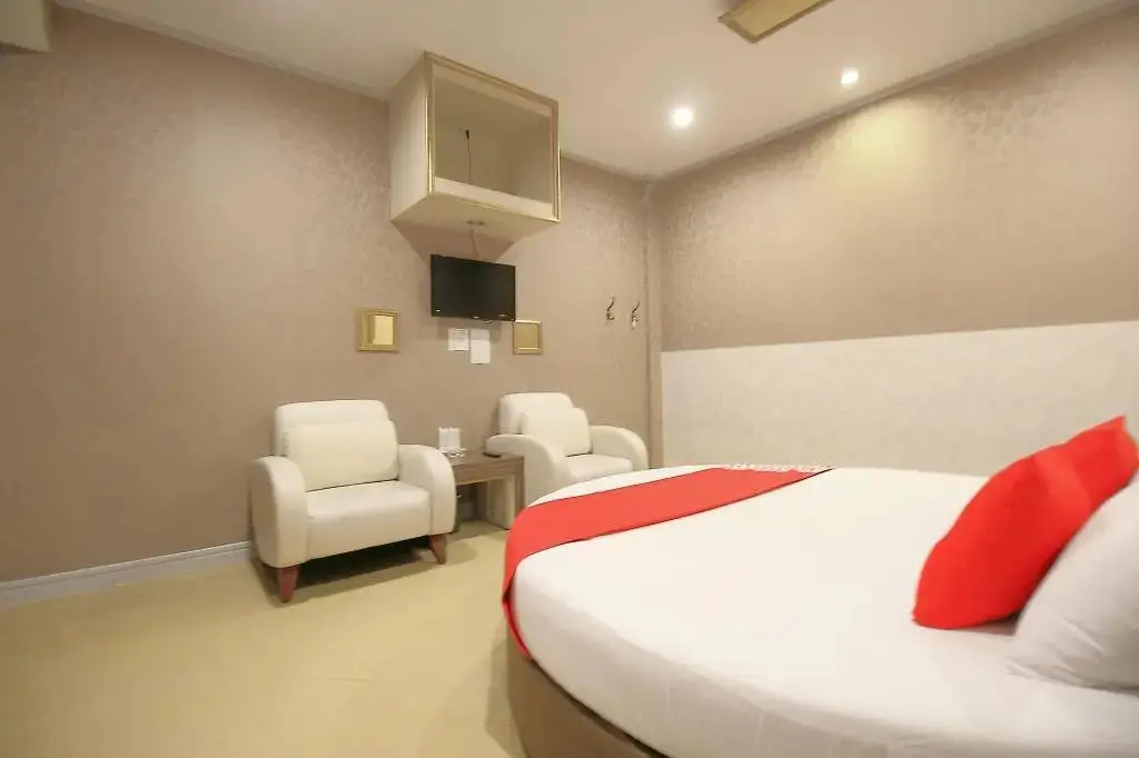 Бангкок: OYO 1002 Pinklao Resort