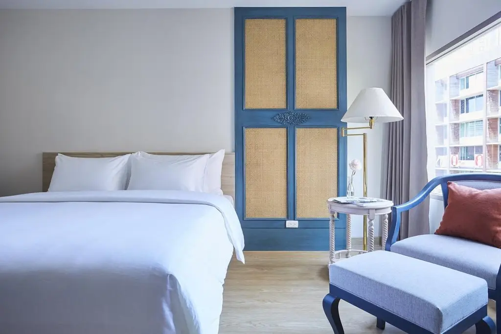 Бангкок: 56 Surawong Hotel and Residence