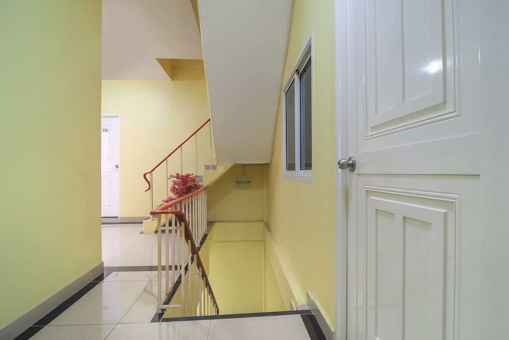 Паттайя: OYO 1028 The Panowla Residence