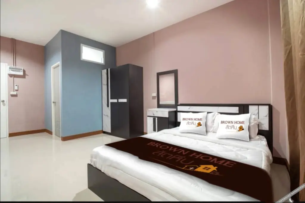 Саттахип: Brown Home Sattahip 19