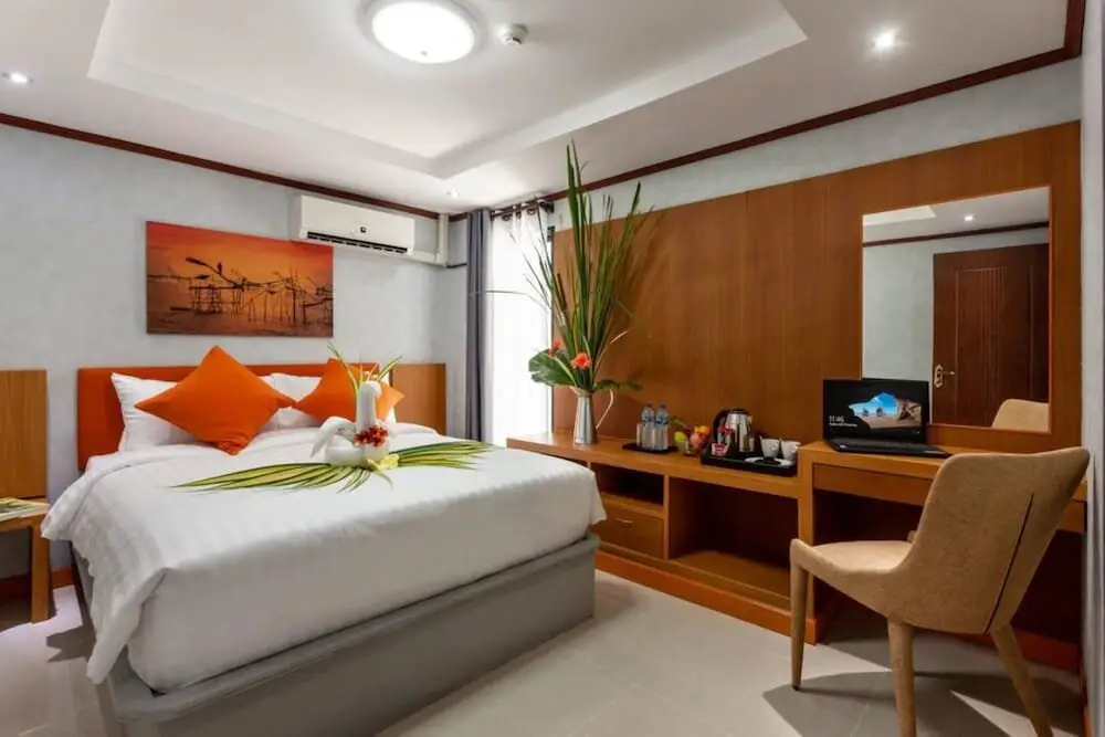 Банг-Сао-Тхонг: 7Days Bangna Hotel
