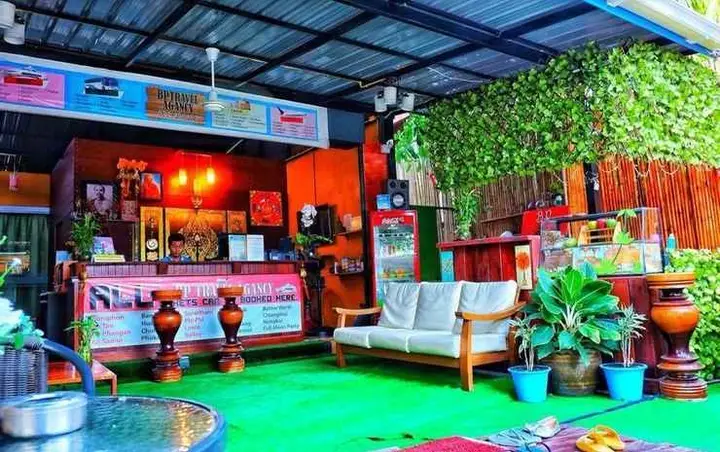 Мэй-Хаад-Бэй: BP Hostel Kohtao