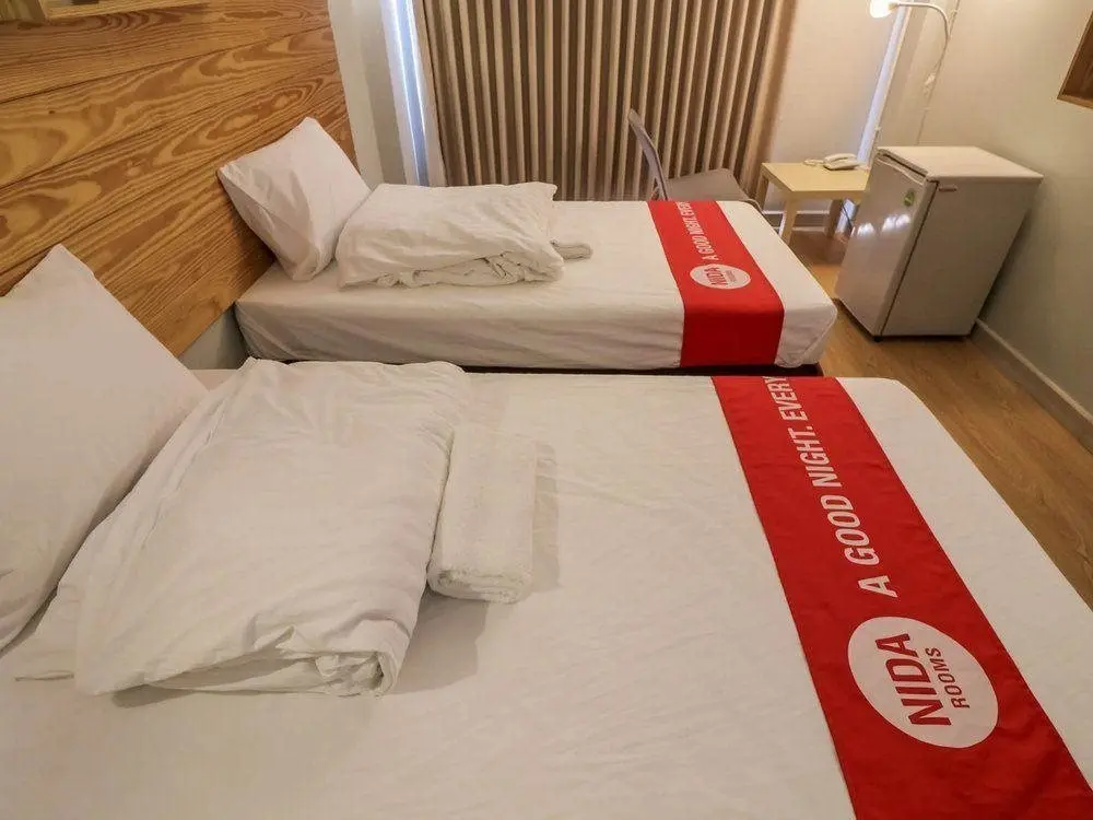 Бангкок: 曼谷披耶泰县40周末市场奈达客房(Nida Rooms Phaya Thai 40 Weekend Market)