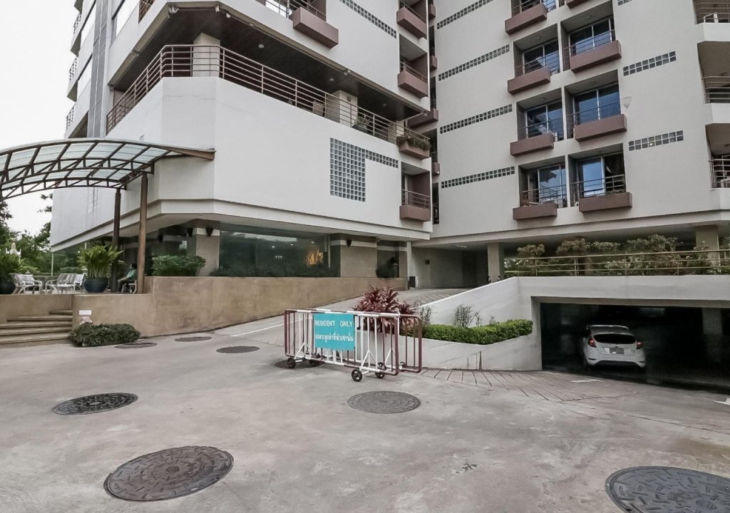 Бангкок: 曼谷奈达詩娜卡琳双朗52号酒店(Nida Rooms Srinakarin 52 Suanluang)