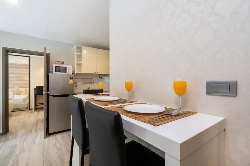 Пхукет: 46m2 Luxury Poolside 1 Bedroom Free Netflix Apartments	
