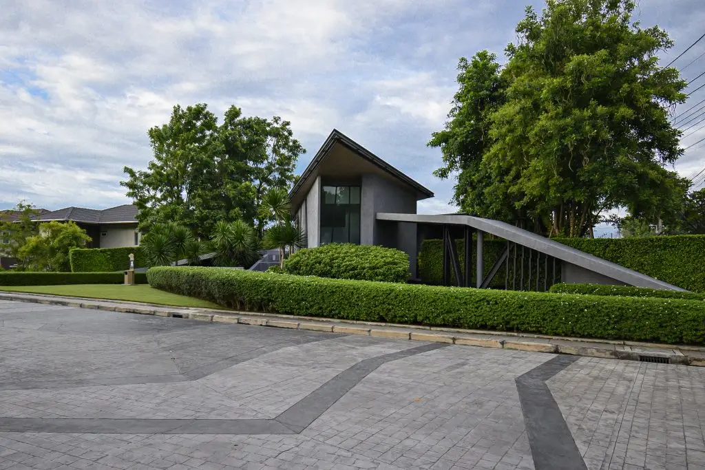 Муанг: 4 BR Saransiri Villa 2#l Pool Gym Garage Netflix	