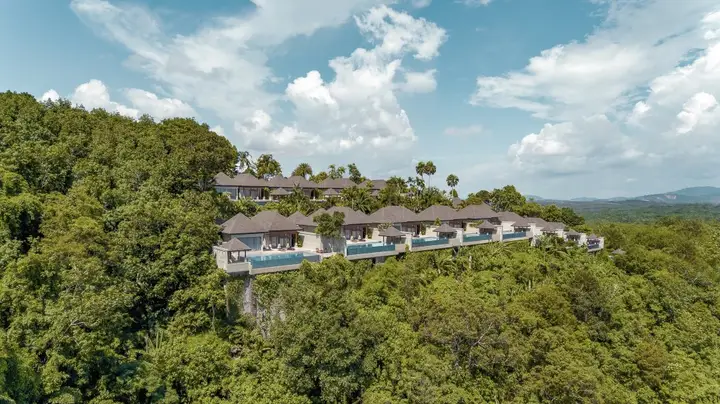 Тхаланг: Отель The Pavilons Phuket